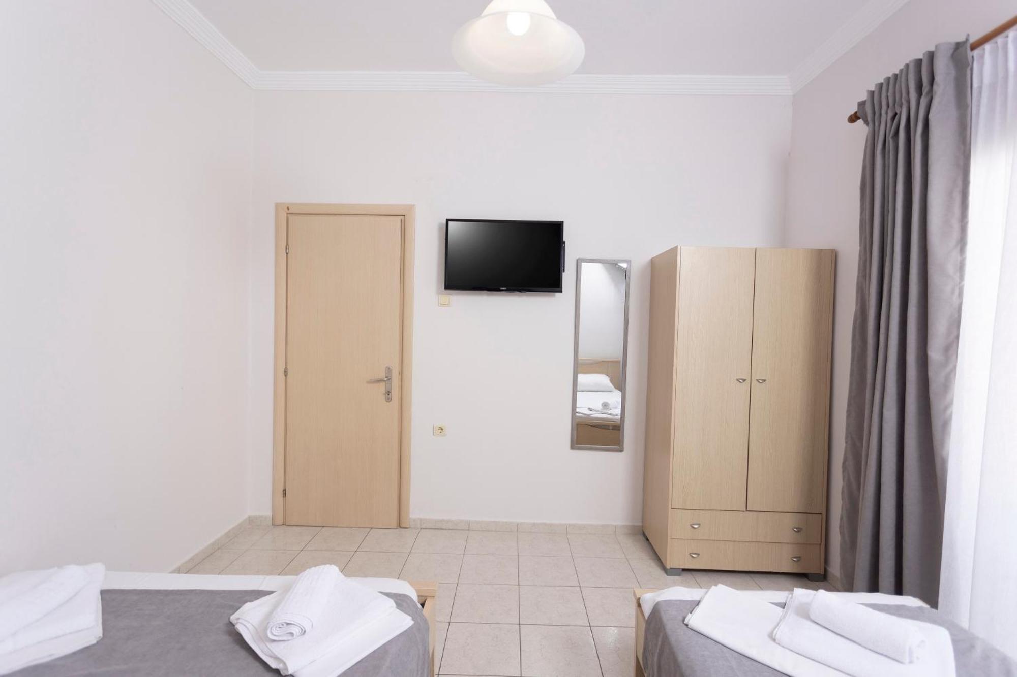 Ice Hot Rooms Pefkochori Exterior foto